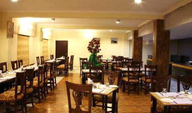 Sarovar Portico Badrinath Hotel Joshīmath Restauracja zdjęcie